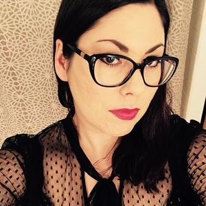 Meet your Posher, Brooke